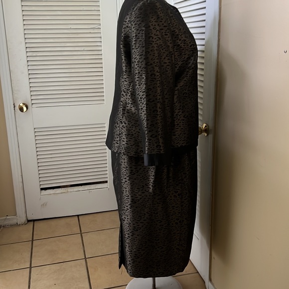 Mia Suits Collection Suit - Picture 8 of 10